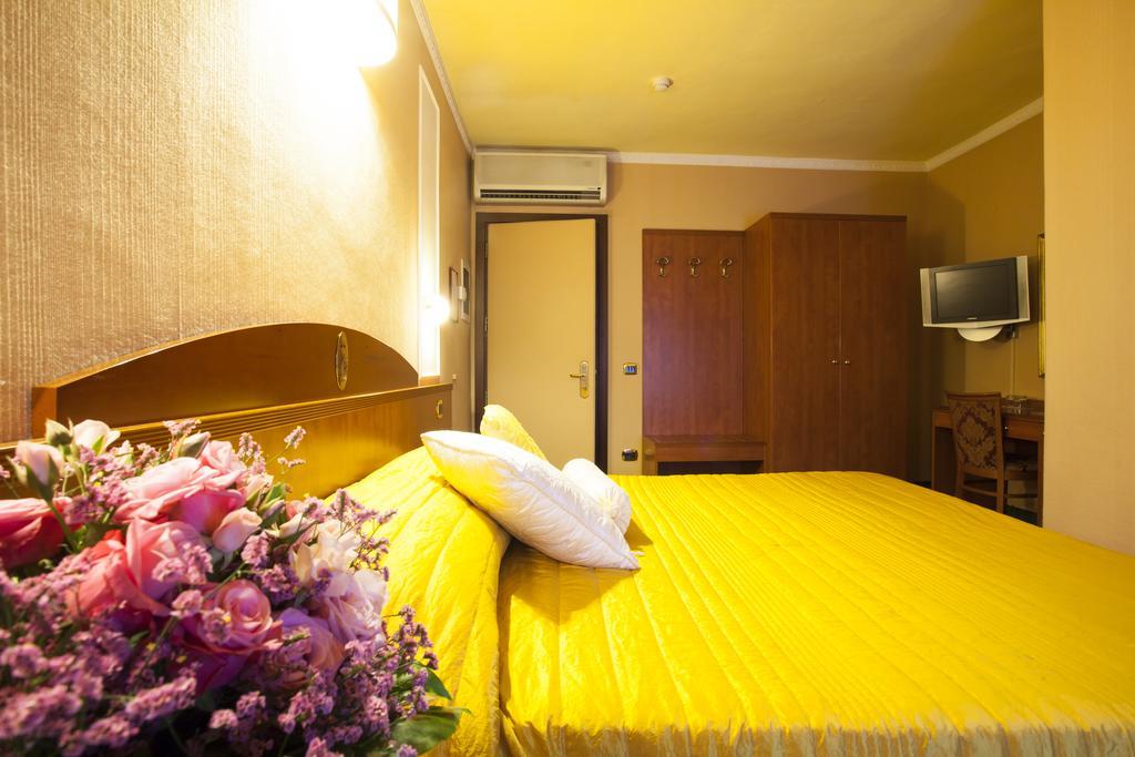 Boutique Hotel Puccini Монтекатини-Терме Экстерьер фото